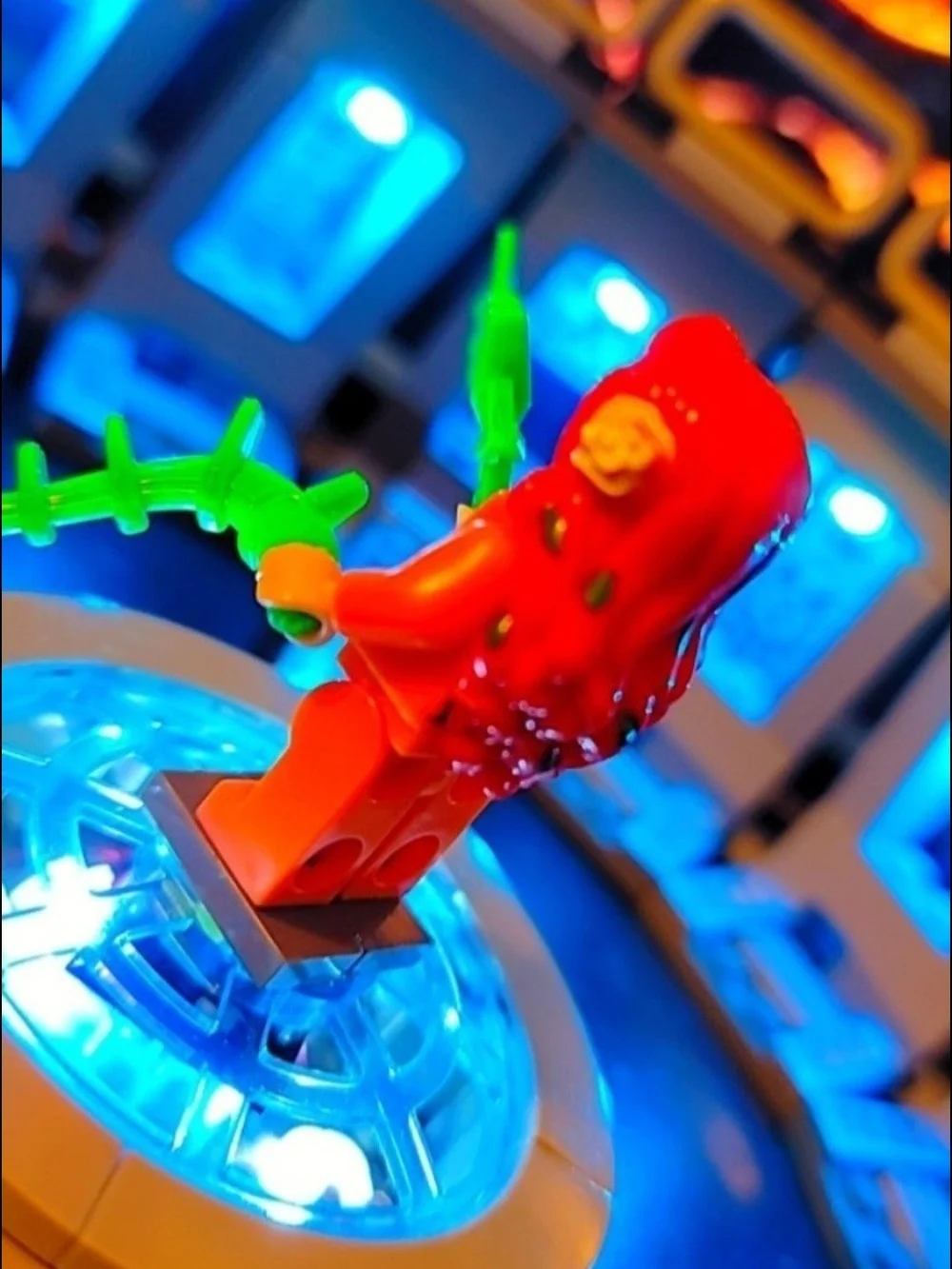 Batman Poison Ivy Minifigure Lego Compatible
